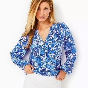 Lilly Pulitzer Elsa Silk Blouse Blue Tang Flocking Fabulous Print Size Medium